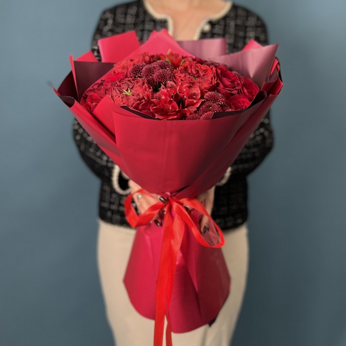 Рубиновый букет на юбилей