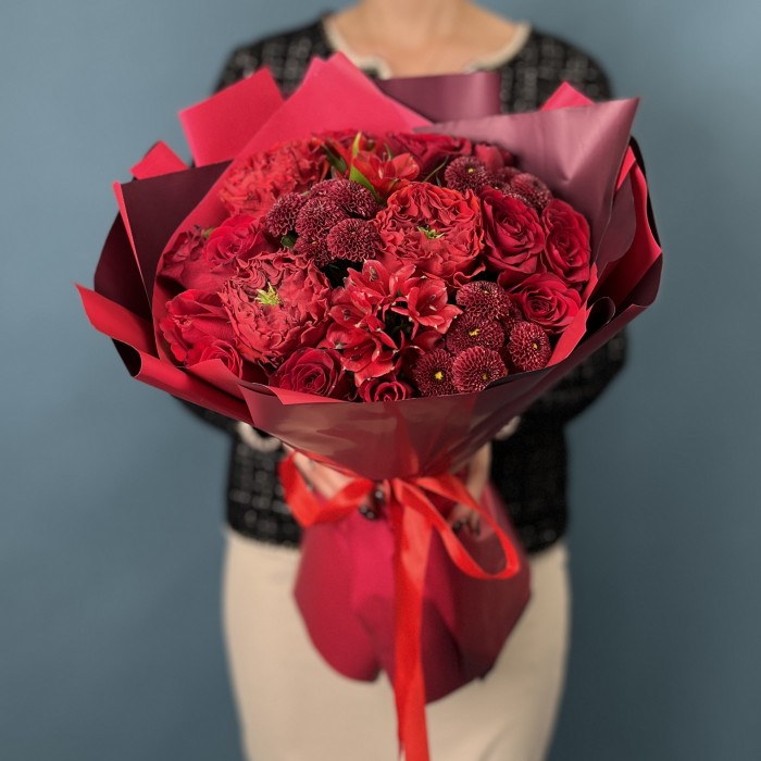 Рубиновый букет на юбилей