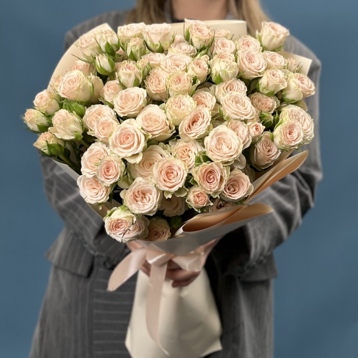 19 кустовых роз Рослин 50 см