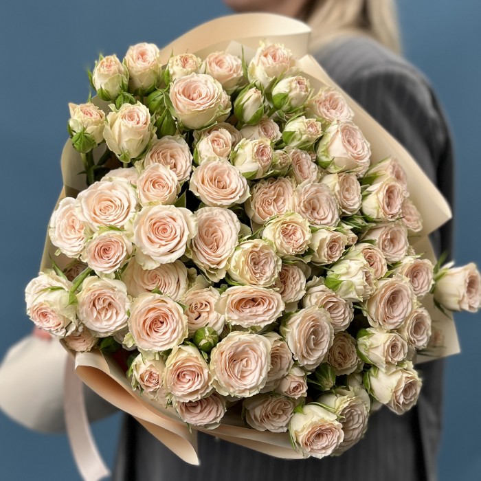 19 кустовых роз Рослин 50 см