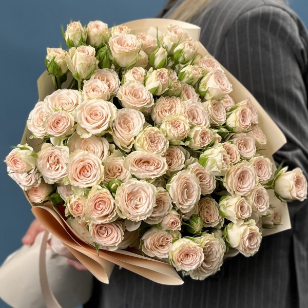 19 кустовых роз Рослин 40 см