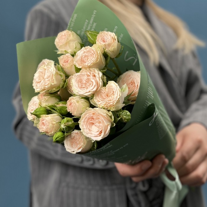 3 кустовые розы Рослин 40 см