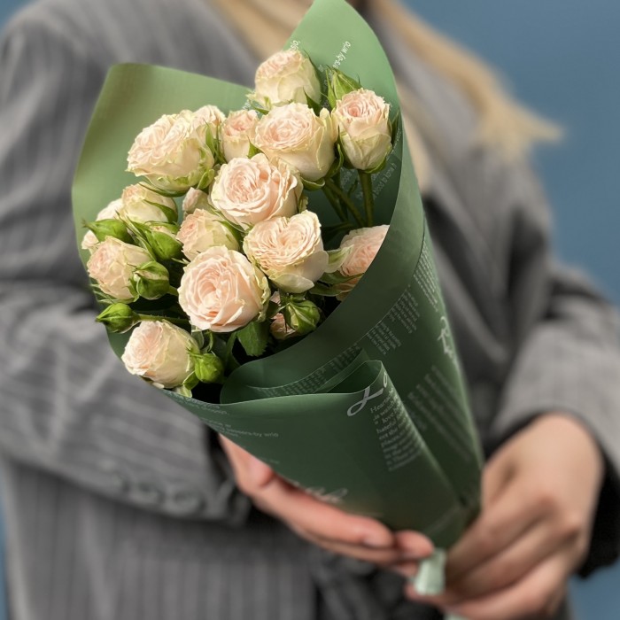 3 кустовые розы Рослин 40 см