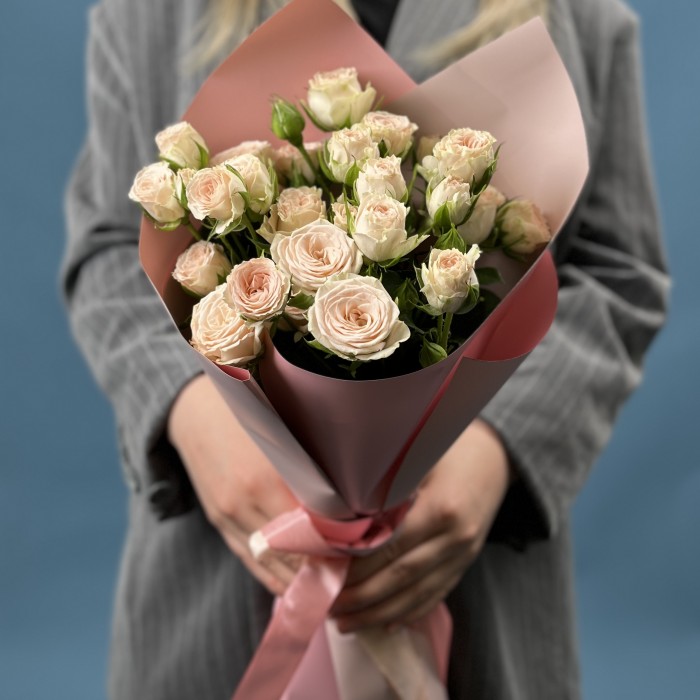 5 кустовых роз Рослин 50 см