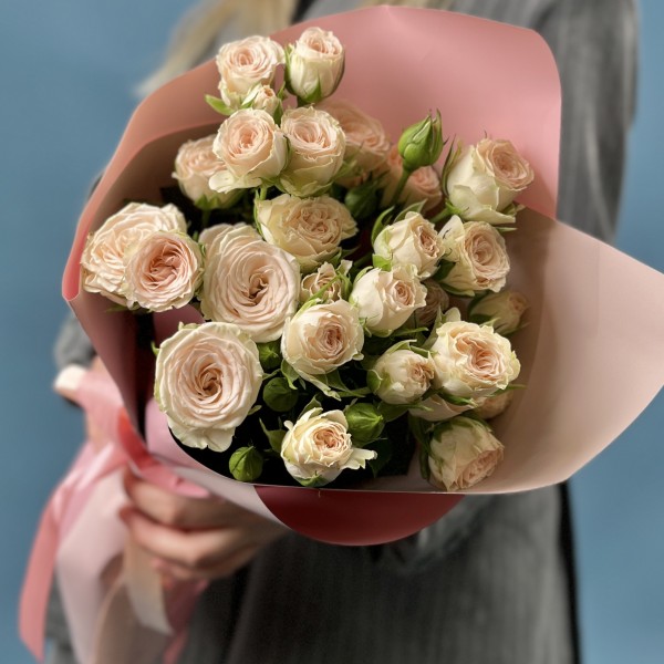 5 кустовых кремовых роз Рослин 40 см