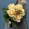 5 роз Пич Аваланш 60 см