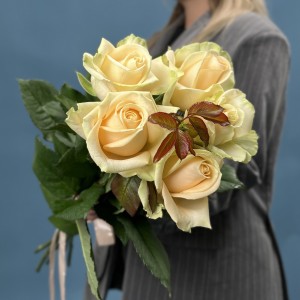 5 роз пич Аваланш 70 см