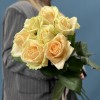 7 персиковых роз Пич Аваланш 60 см
