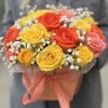 Яркая композиция в коробке