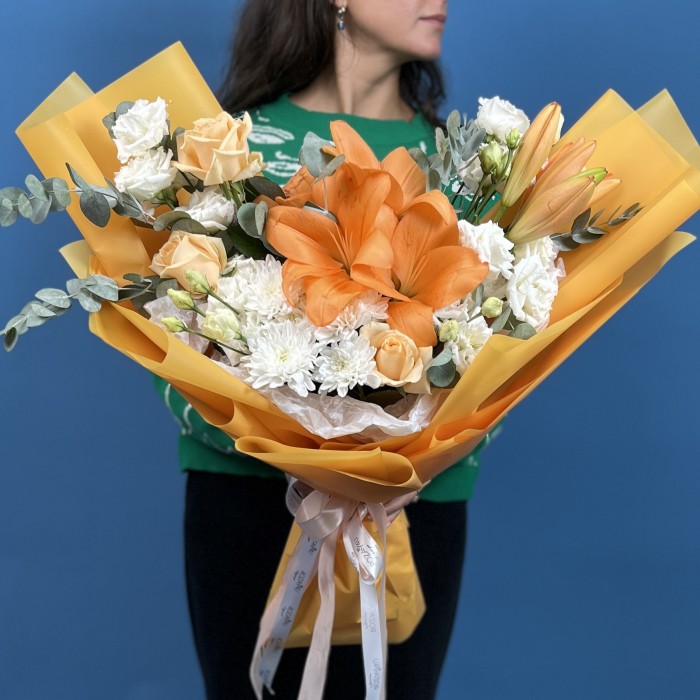 Букет маме на день рождения с лилиями