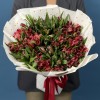 25 красных альстромерий