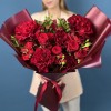 Бордовый букет из роз