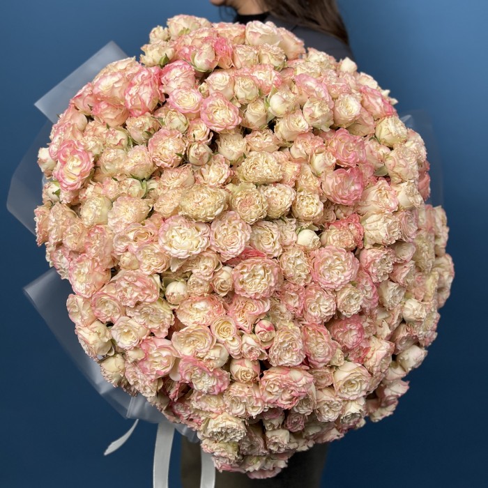 101 пионовидная роза Чарминг Флоу 40 см