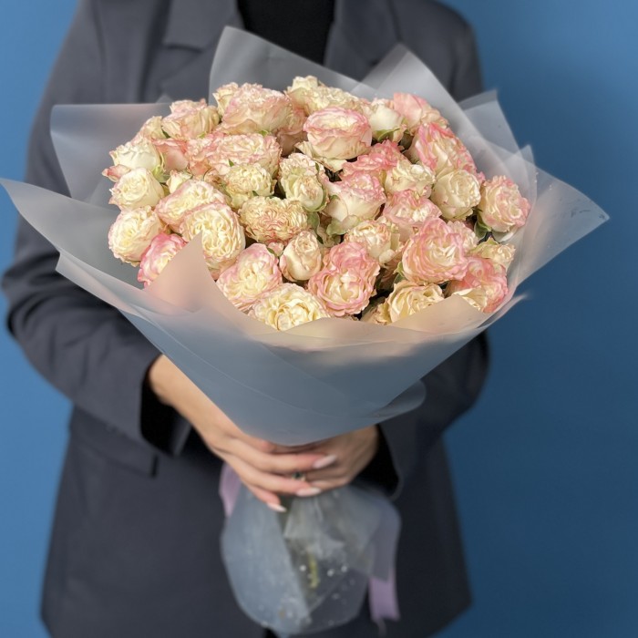 15 пионовидных роз Чарминг Флоу 40 см