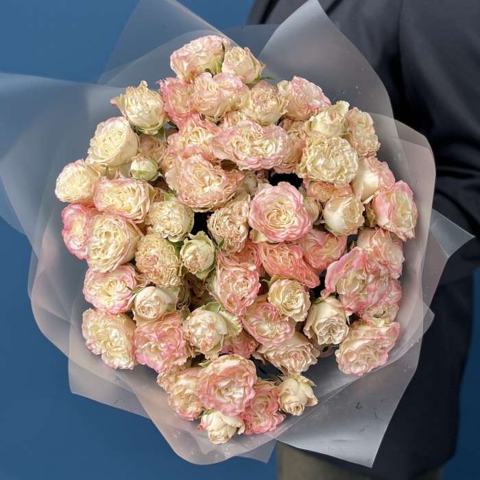 15 пионовидных роз Чарминг Флоу 40 см