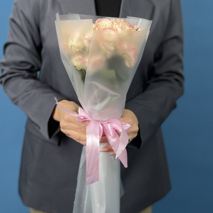 5 пионовидных роз Чарминг Флоу 40 см