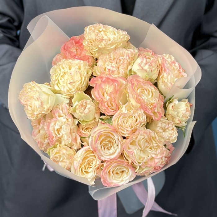 5 пионовидных роз Чарминг Флоу 40 см