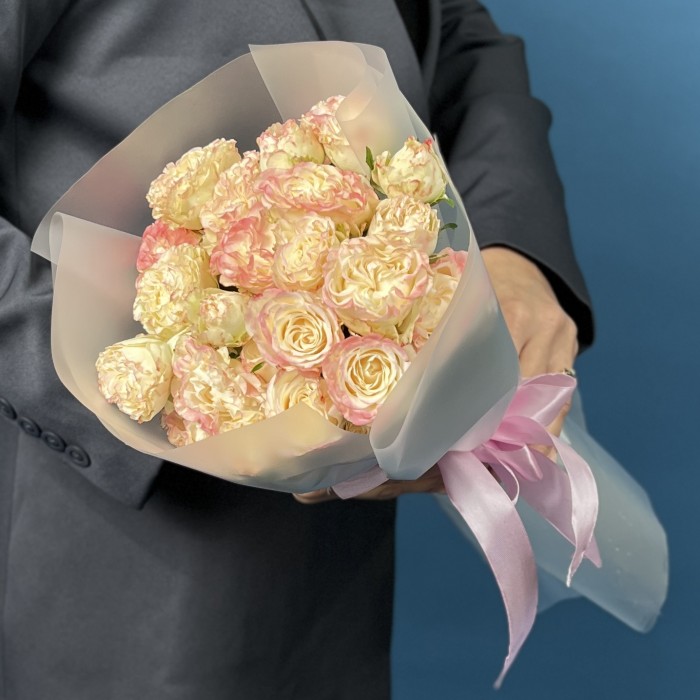 5 пионовидных роз Чарминг Флоу 40 см