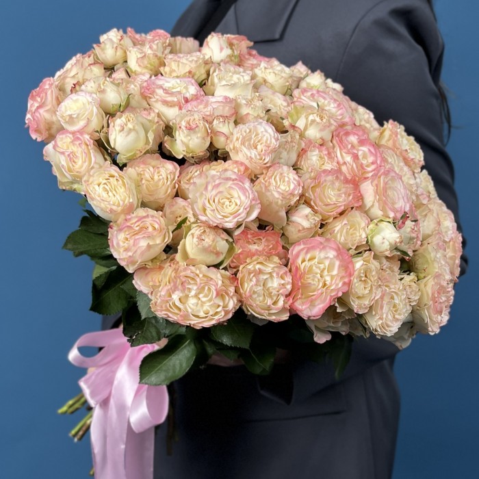 Кустовая пионовидная роза Чарминг Флоу 40 см