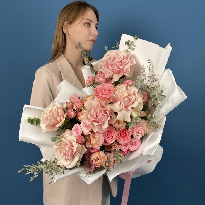 Авторский букет из роз Нежность