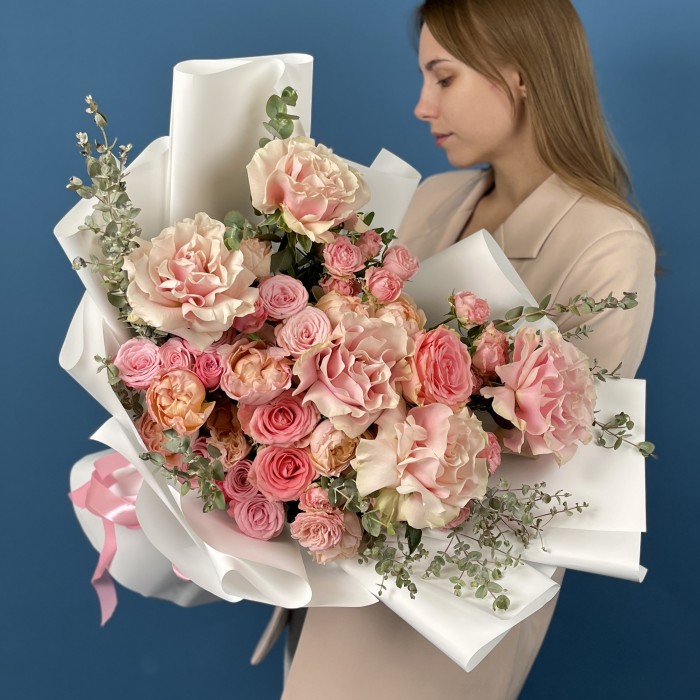 Авторский букет из роз Нежность