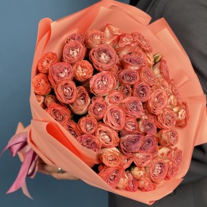 15 кустовых кирпично-белых роз Медия 40 см