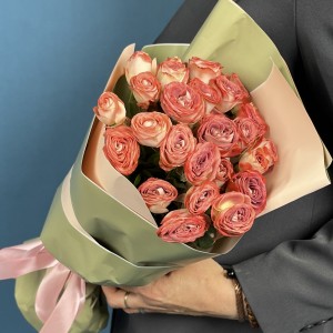 5 кустовых кирпично-белых роз Медия 40 см