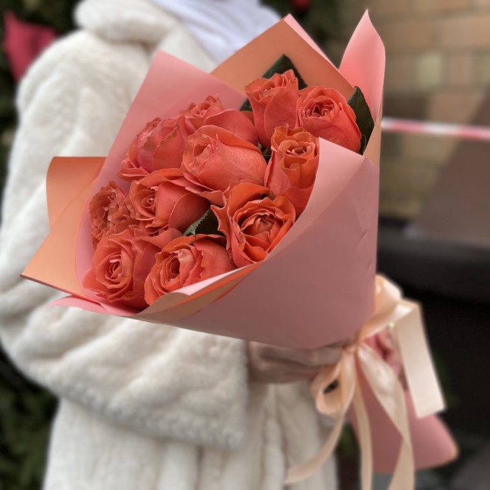 11 роз 50 см Корал Экспрешен
