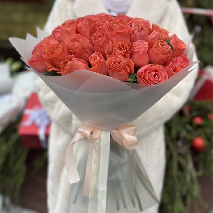 51 Роза Корал Экспрешен 50 см