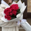 9 красных кустовых пионовидных роз Ред Пиано 40 см