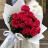 9 красных кустовых пионовидных роз Ред Пиано 40 см