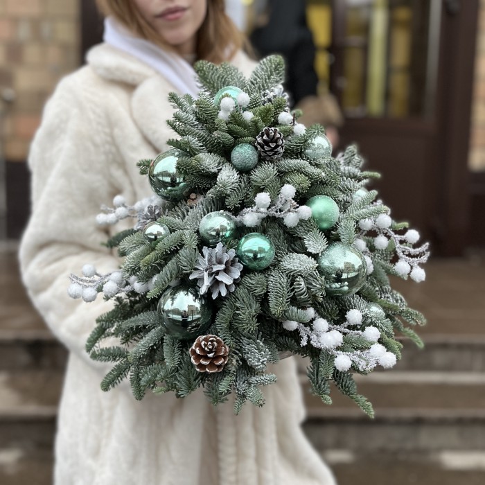 Новогодняя елочка Бирюзовый снегопад