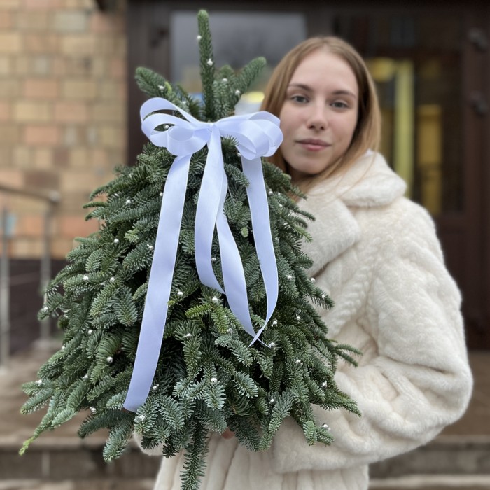Новогодняя елочка Снегурочка в жемчужном платье