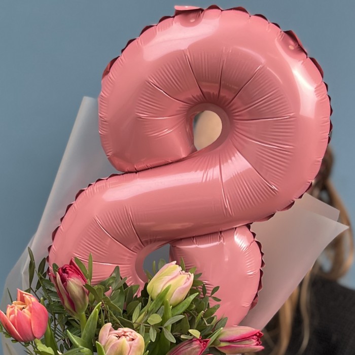 11 пионовидных тюльпанов микс с 8 марта