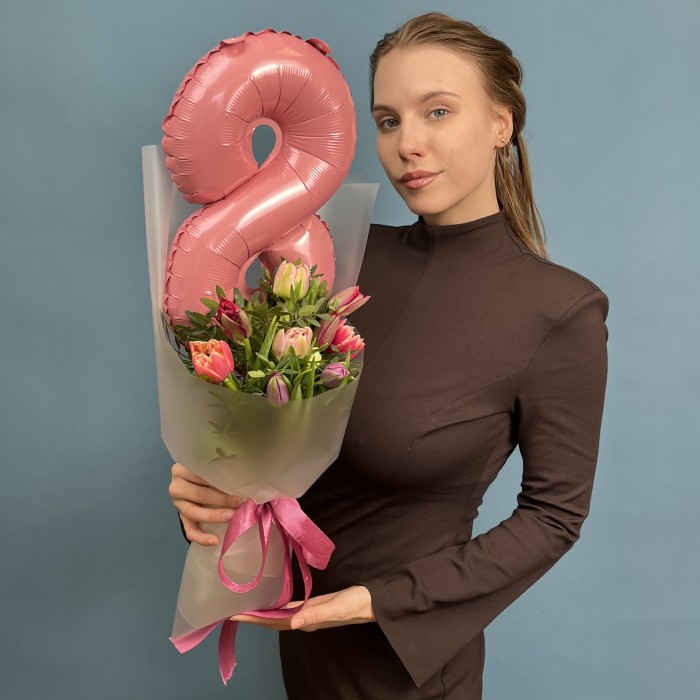 11 пионовидных тюльпанов микс с 8 марта