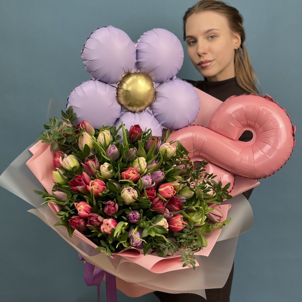 51 пионовидный тюльпан микс с 8 марта