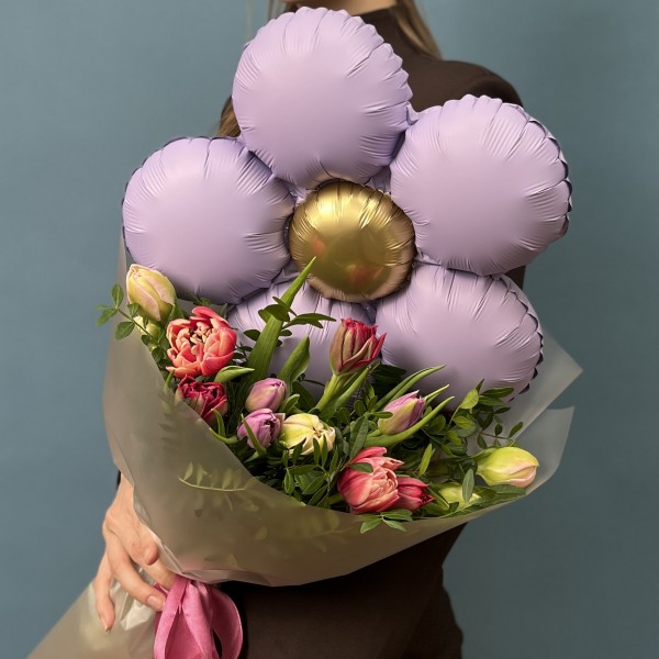 Пионовидные тюльпаны с шариком сиреневая ромашка