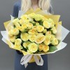 15 желтых кустовых пионовидных роз Йога Трендсеттер 40 см