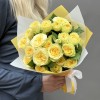 5 желтых кустовых пионовидных роз Йога Трендсеттер 40 см