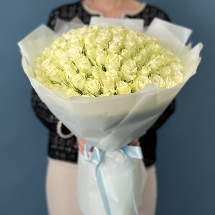 101 белая Роза на Жемчужную свадьбу