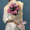 7 сиреневых гвоздик с Лимониумом