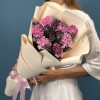 7 сиреневых гвоздик с Лимониумом