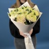11 сиренево-зеленых хризантем Зембла
