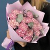 15 нежных бело-сиреневых гвоздик