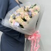 25 розовых роз Пинк Атена 50 см с эвкалиптом
