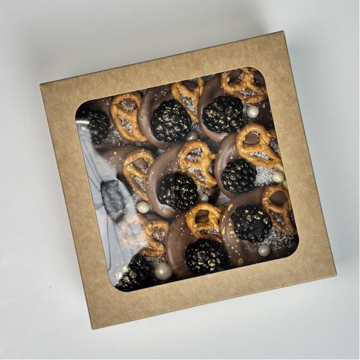 Шоколад ручной работы с ежевикой