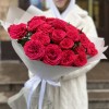 11 красных кустовых роз Ред Пиано 40 см