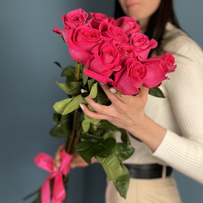 11 малиновых роз Пинк Флойд 70 см
