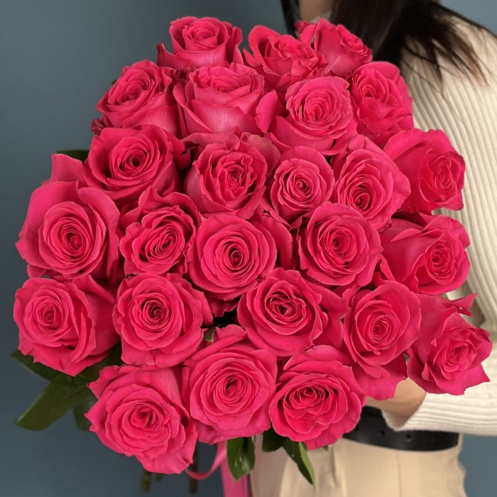 25 малиновых роз Пинк Флойд 70 см