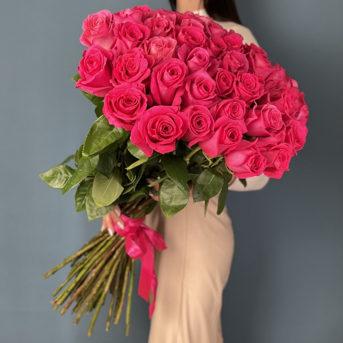 51 длинная малиновая роза Пинк Флойд 70 см